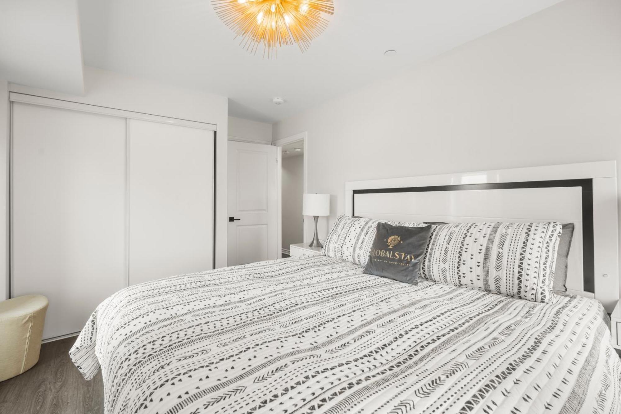 טורונטו Globalstay Luxury Townhouse Minutes Away From Waterfront מראה חיצוני תמונה